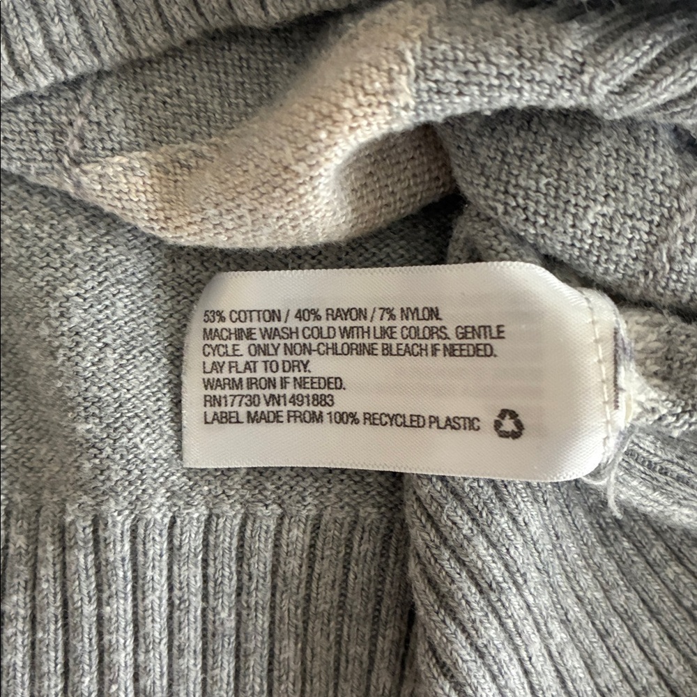 11:01 - 3/$25 Bundle Only Merona Argyle Sweater - Picture 11 of 13